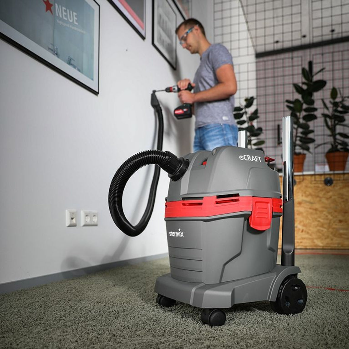 eCraft PL-1422 EWR Mokro-suchý vysavač STARMIX